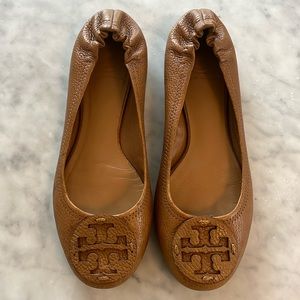 Tory Burch Reva Flat/ Gently worn size 8 1/2 M